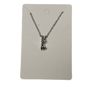 Silver dangling cat necklace